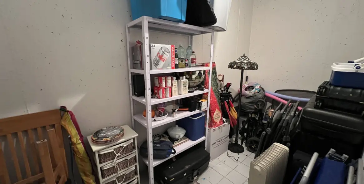 Sale of middle floor apartment in El Faro 22