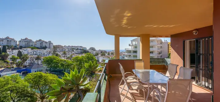 Venta de apartamento en planta media en Benalmadena Costa 0