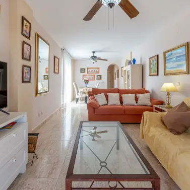 Venta de apartamento en planta media en Benalmadena Costa