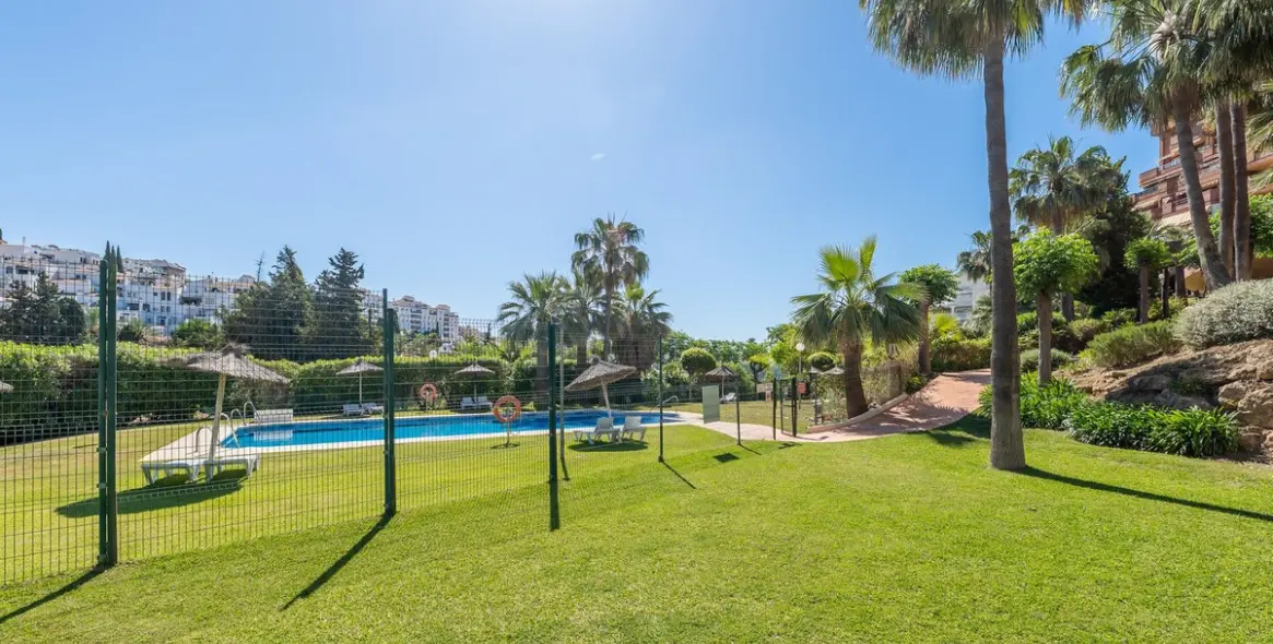 Продажа апартаментов на среднем этаже в Benalmadena Costa 24