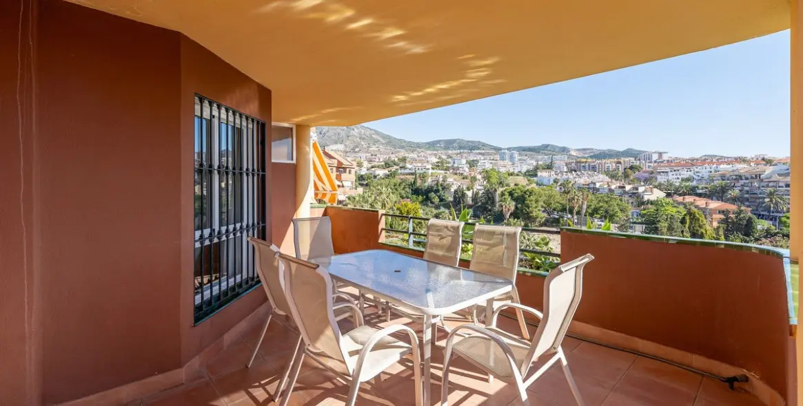 Продажа апартаментов на среднем этаже в Benalmadena Costa 25