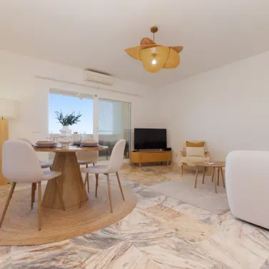 Sale of middle floor apartment in La Cala de Mijas
