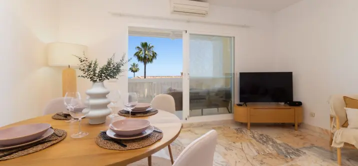 Sale of middle floor apartment in La Cala de Mijas 4