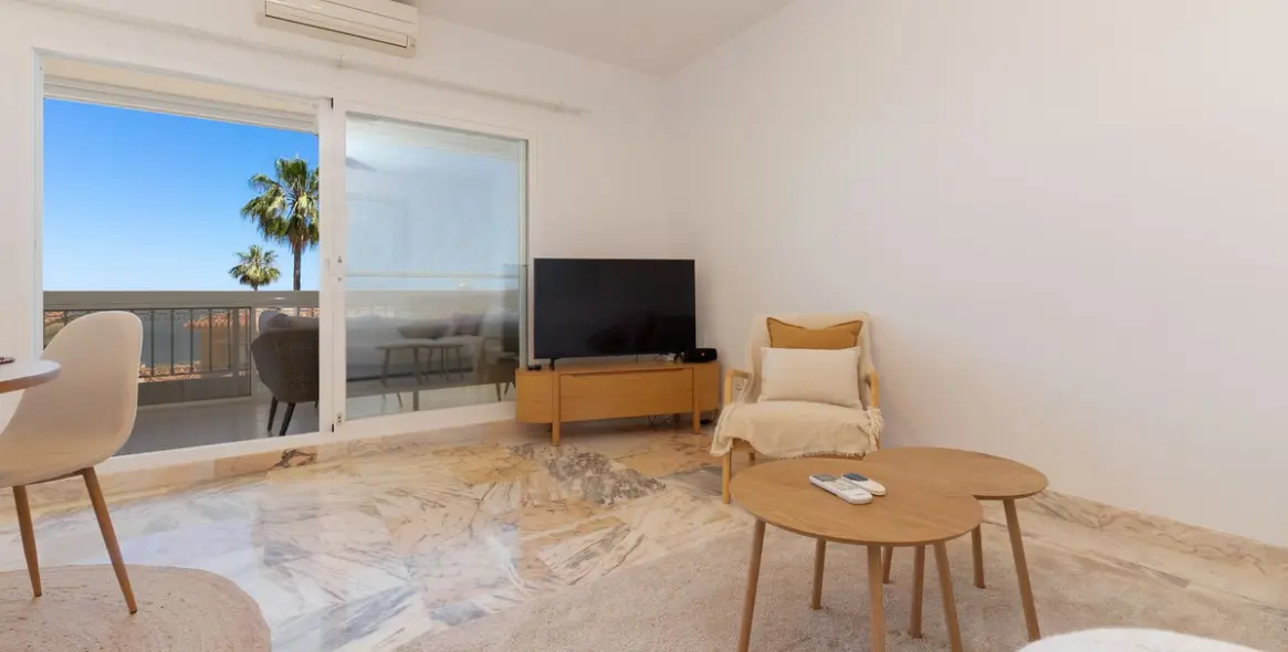 Sale of middle floor apartment in La Cala de Mijas 8