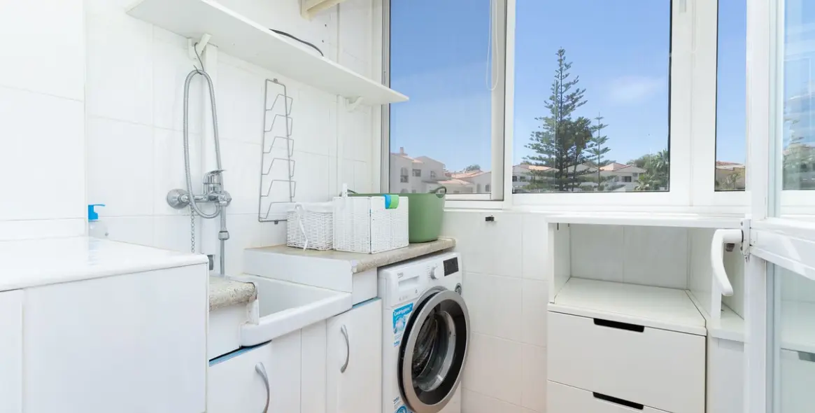 Sale of middle floor apartment in La Cala de Mijas 19
