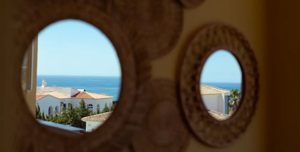Sale of middle floor apartment in La Cala de Mijas 26