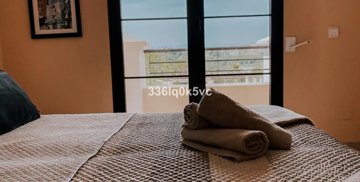 Продажа апартаментов на среднем этаже в Los Arqueros 3