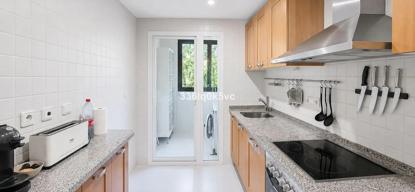Sale of middle floor apartment in Los Arqueros 0