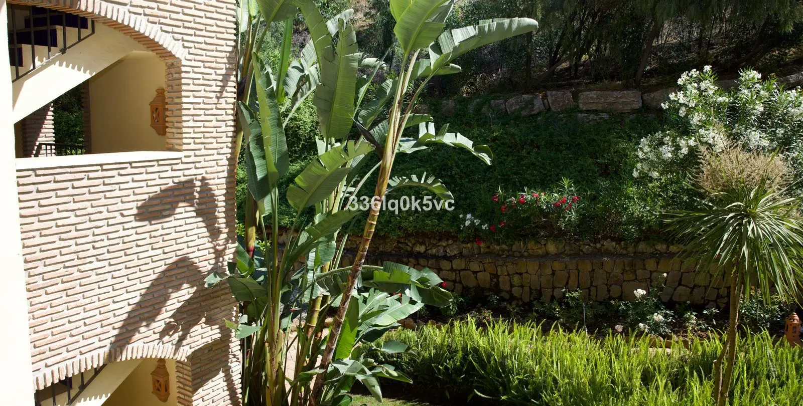 Sale of middle floor apartment in Los Arqueros 15