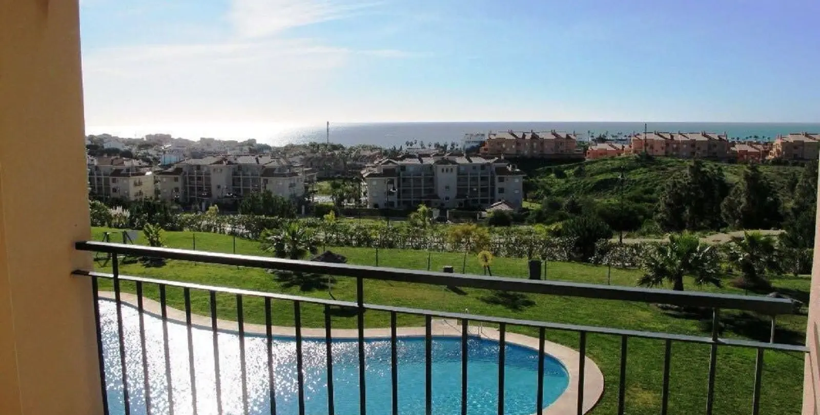 Продажа апартаментов на среднем этаже в Mijas Costa 3