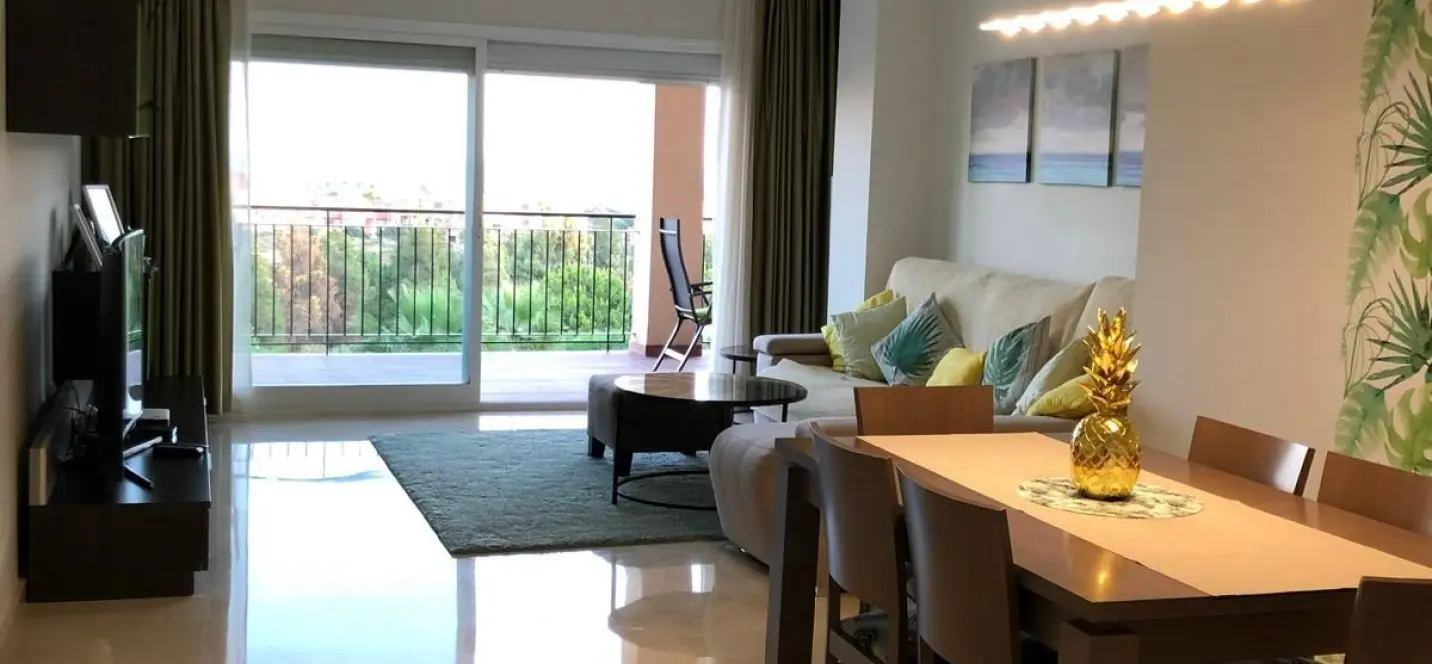 Sale of middle floor apartment in Mijas Costa 3