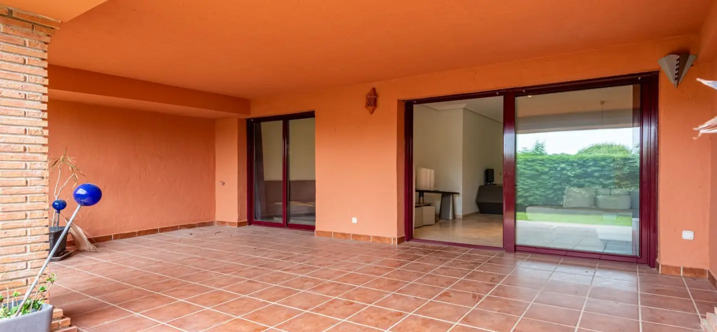 Venta de apartamento en planta baja en Casares 3