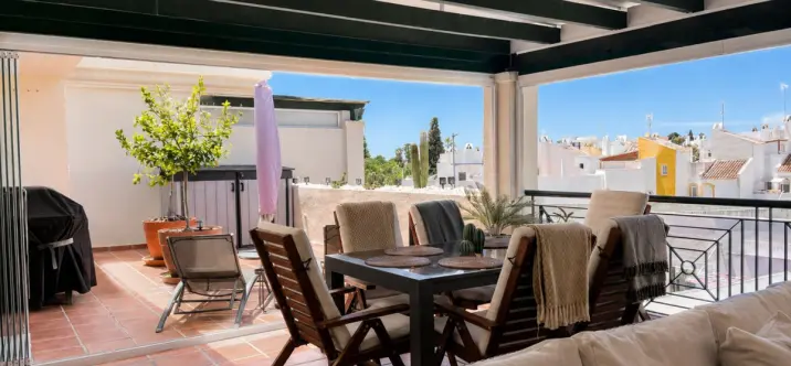Sale of penthouse in Nueva Andalucía 0