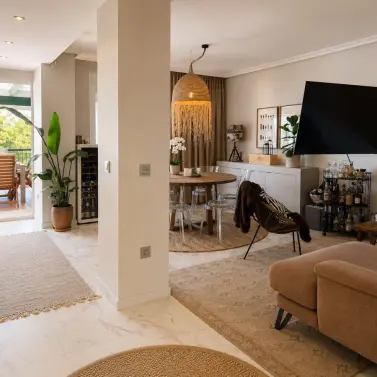 Sale of penthouse in Nueva Andalucía