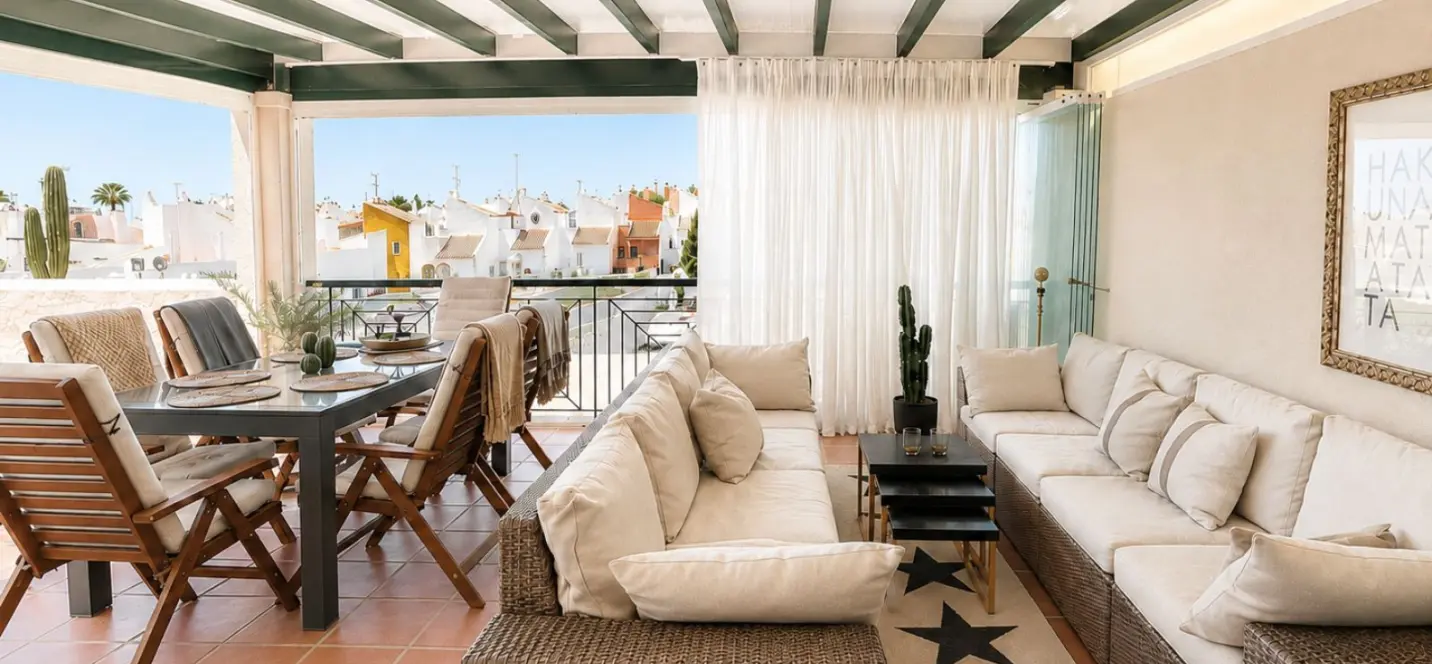 Sale of penthouse in Nueva Andalucía 4