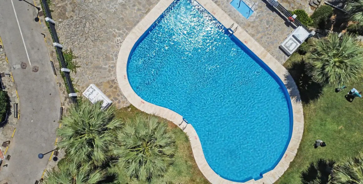 Sale of detached villa in Manilva 3