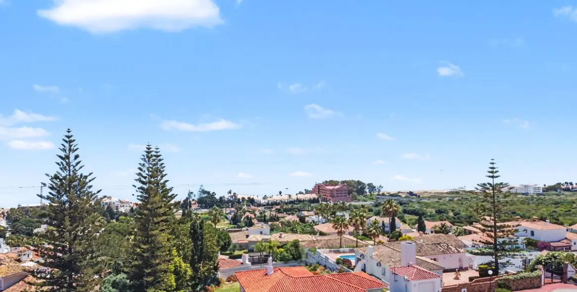 Sale of detached villa in Manilva 8