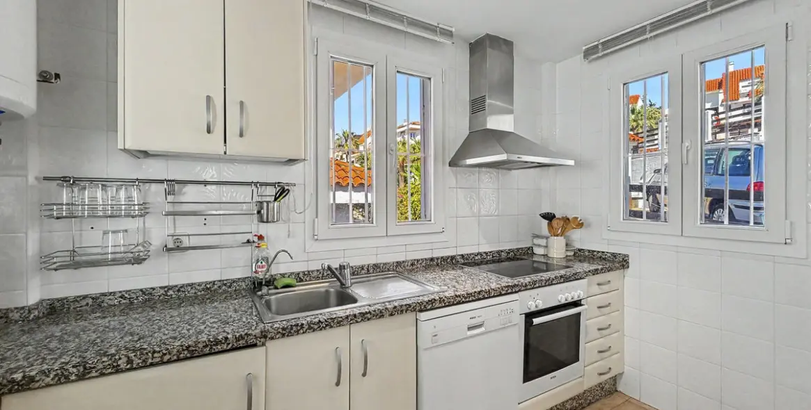 Sale of detached villa in Manilva 20