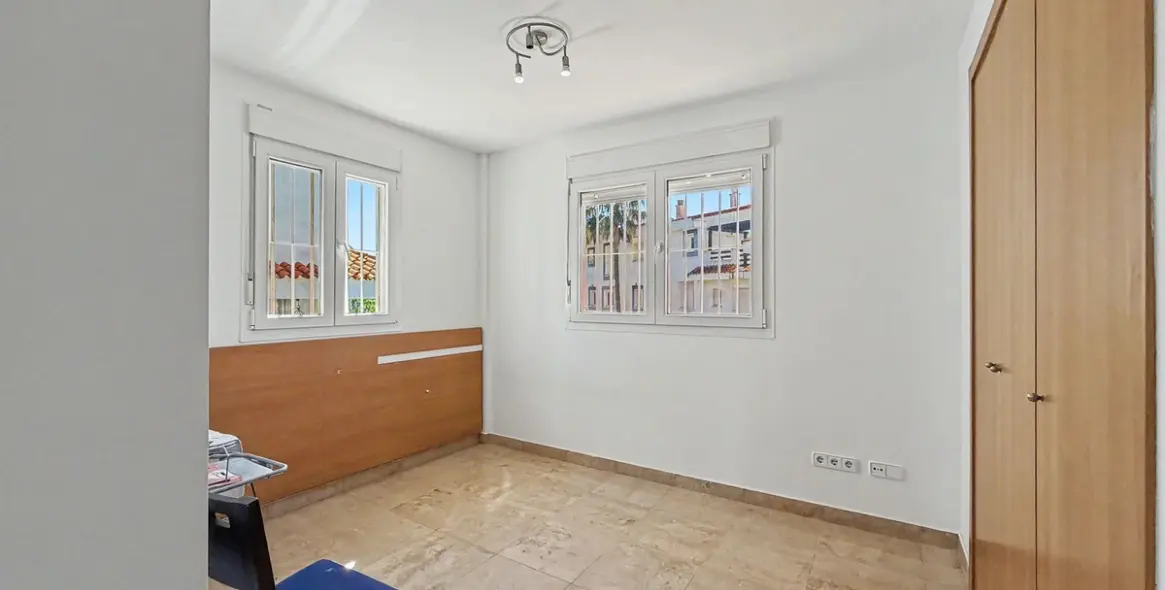 Sale of detached villa in Manilva 28