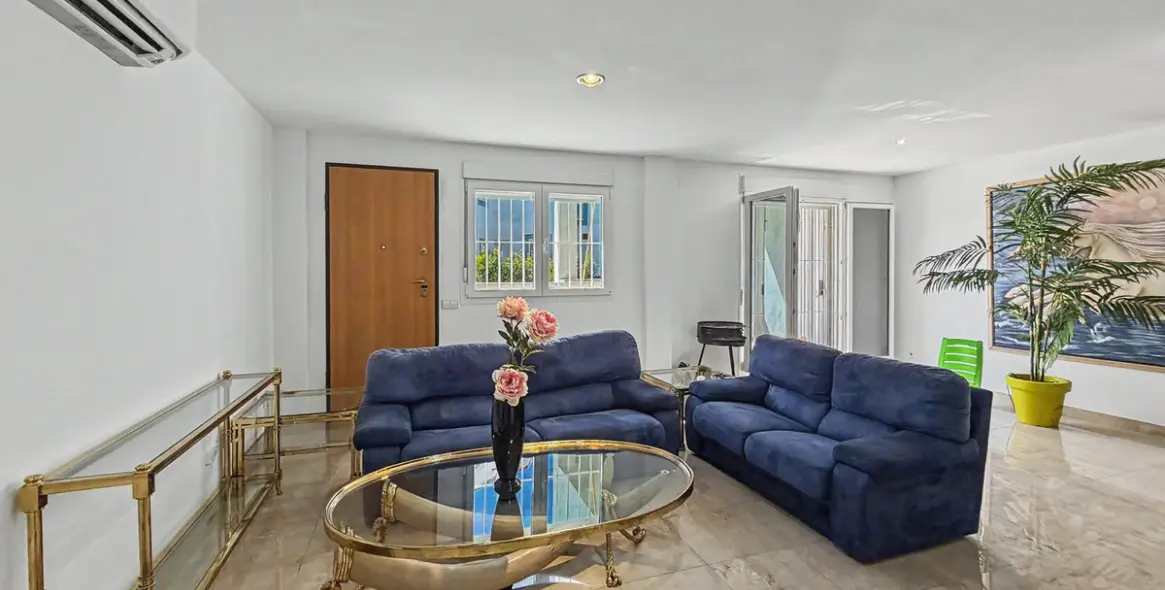 Sale of detached villa in Manilva 45