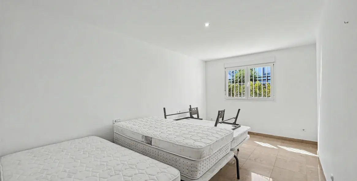 Sale of detached villa in Manilva 48