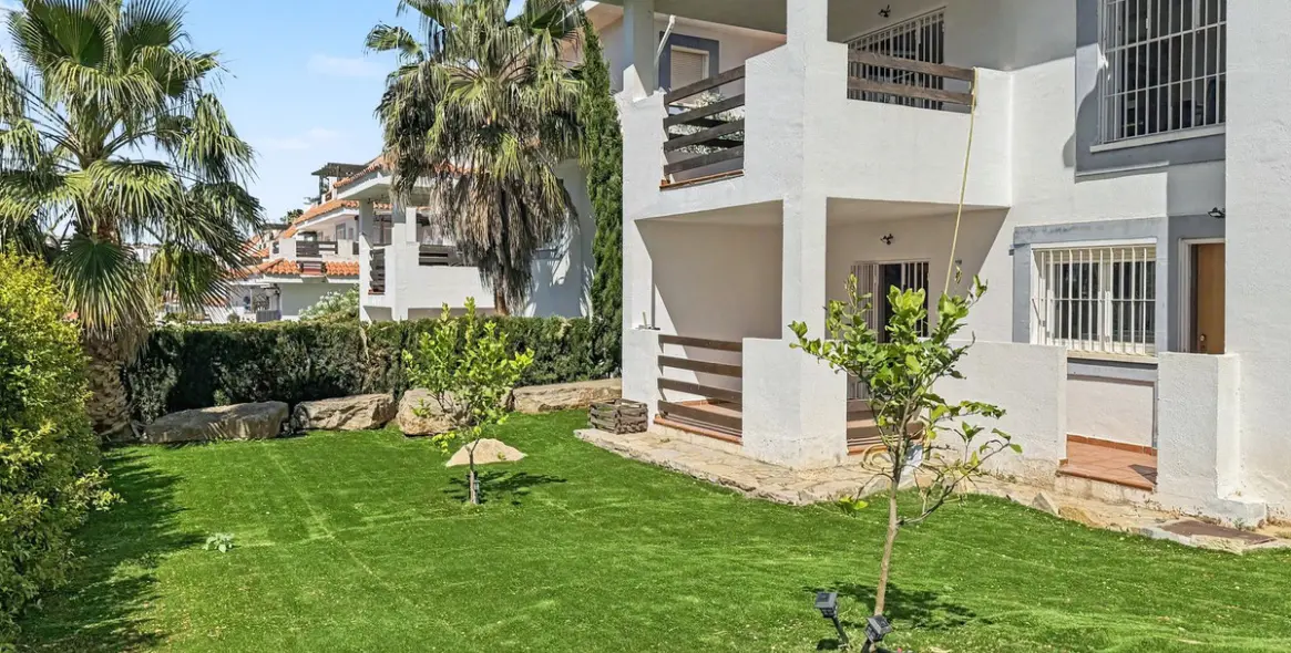 Sale of detached villa in Manilva 60