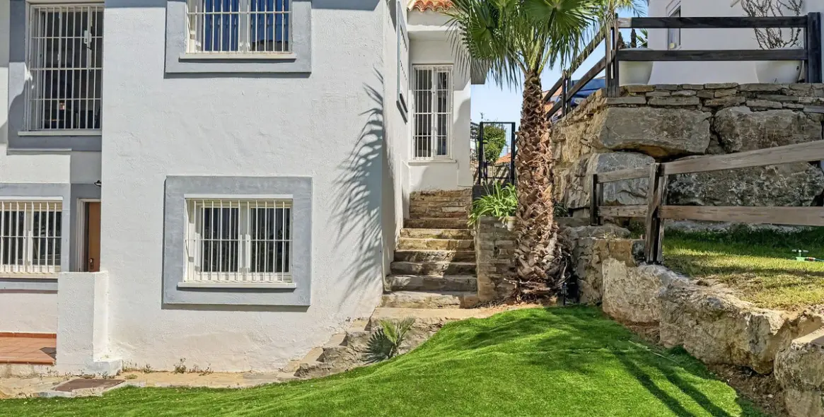 Sale of detached villa in Manilva 63