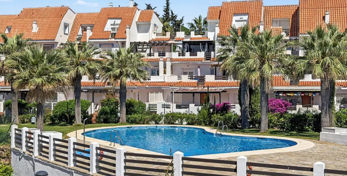 Sale of detached villa in Manilva 77
