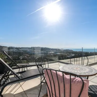 Sale of middle floor apartment in La Cala