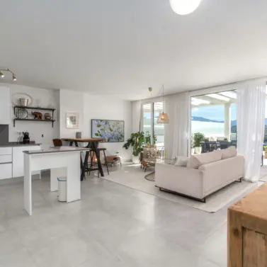 Sale of middle floor apartment in La Cala