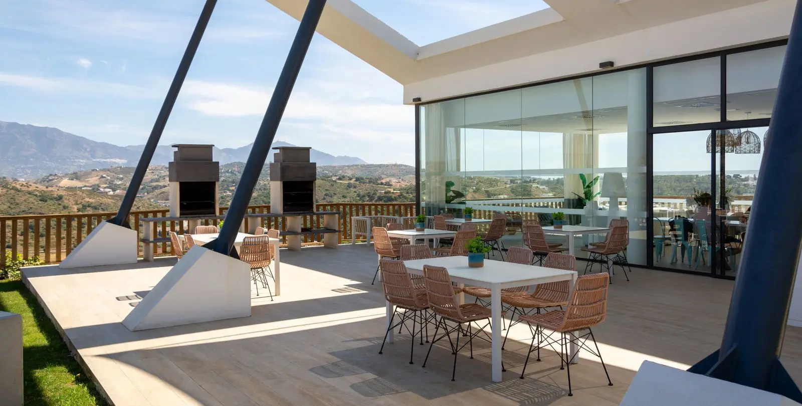 Sale of middle floor apartment in La Cala 35