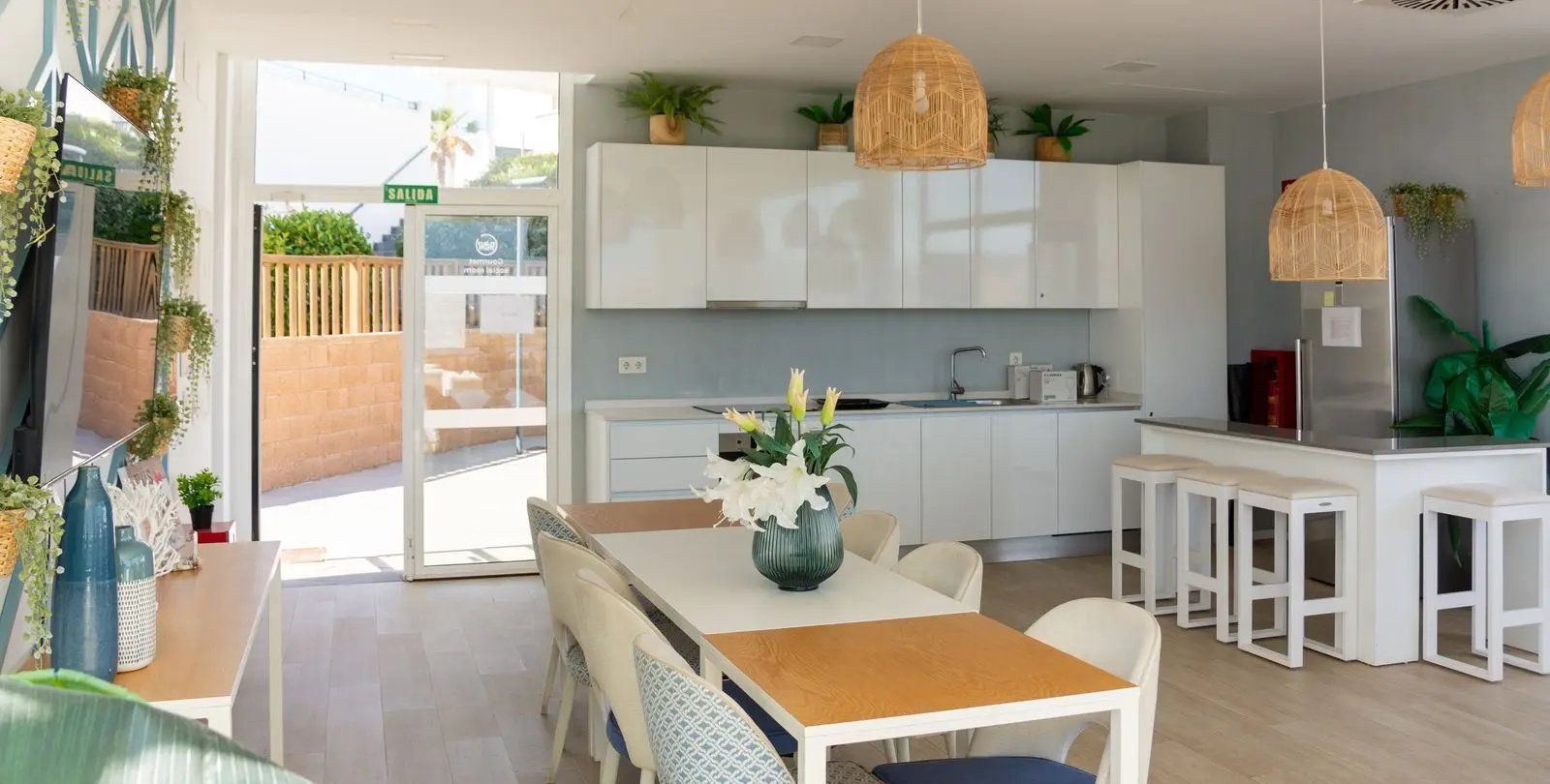 Sale of middle floor apartment in La Cala 38