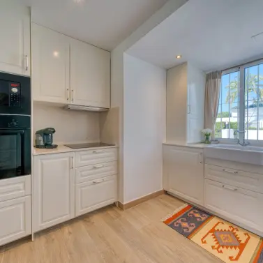 Sale of ground floor apartment in Aloha