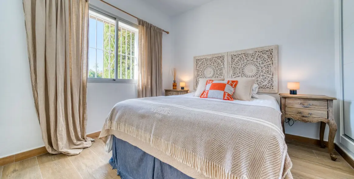 Sale of ground floor apartment in Aloha 14