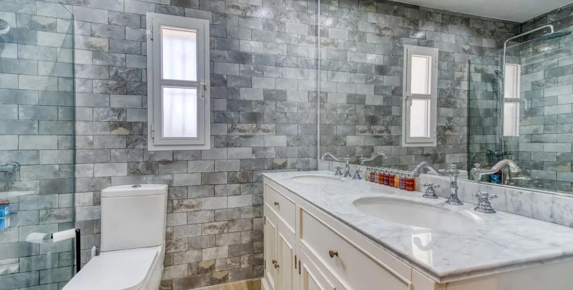Sale of ground floor apartment in Aloha 18