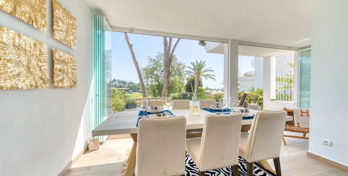 Sale of ground floor apartment in Aloha 34