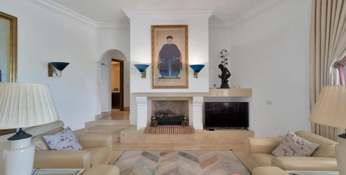 Venta de villa independiente en Hacienda Las Chapas 14