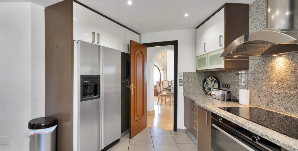 Venta de villa independiente en Hacienda Las Chapas 23