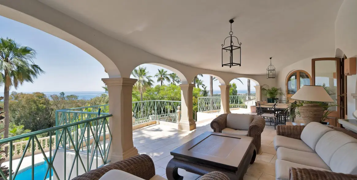 Venta de villa independiente en Hacienda Las Chapas 24