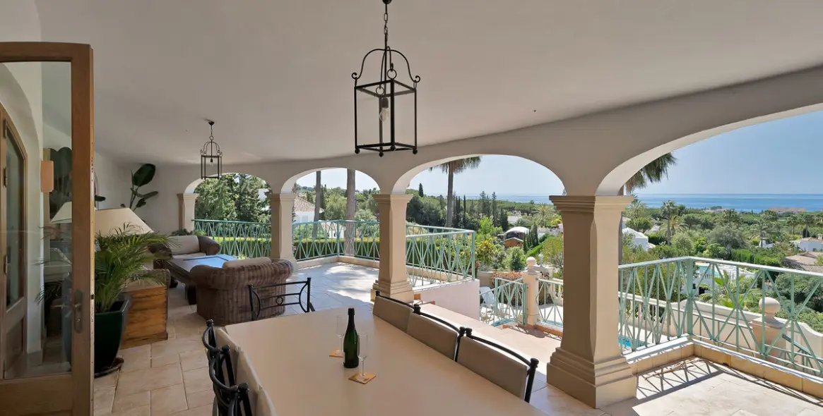Venta de villa independiente en Hacienda Las Chapas 27