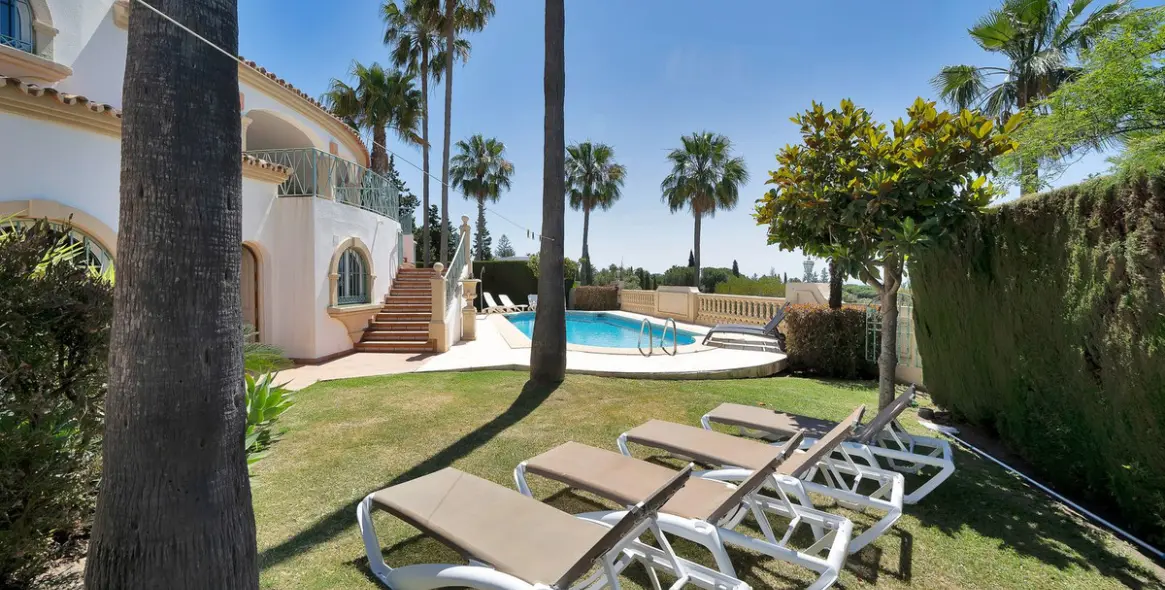 Venta de villa independiente en Hacienda Las Chapas 31