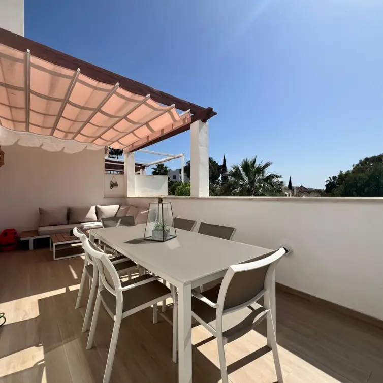 Long-term rent of duplex in Nueva Andalucía