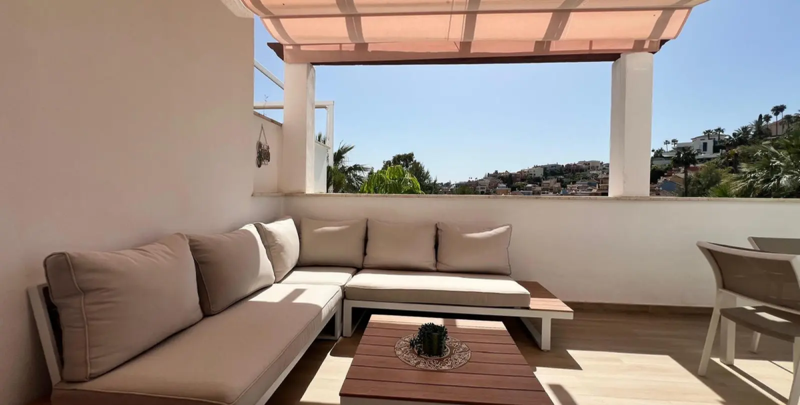 Long-term rent of duplex in Nueva Andalucía 3