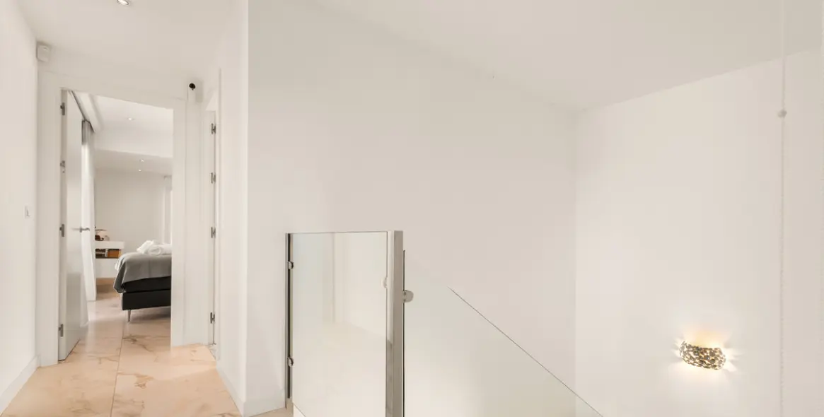 Short-term rent of detached villa in New Golden Mile 33