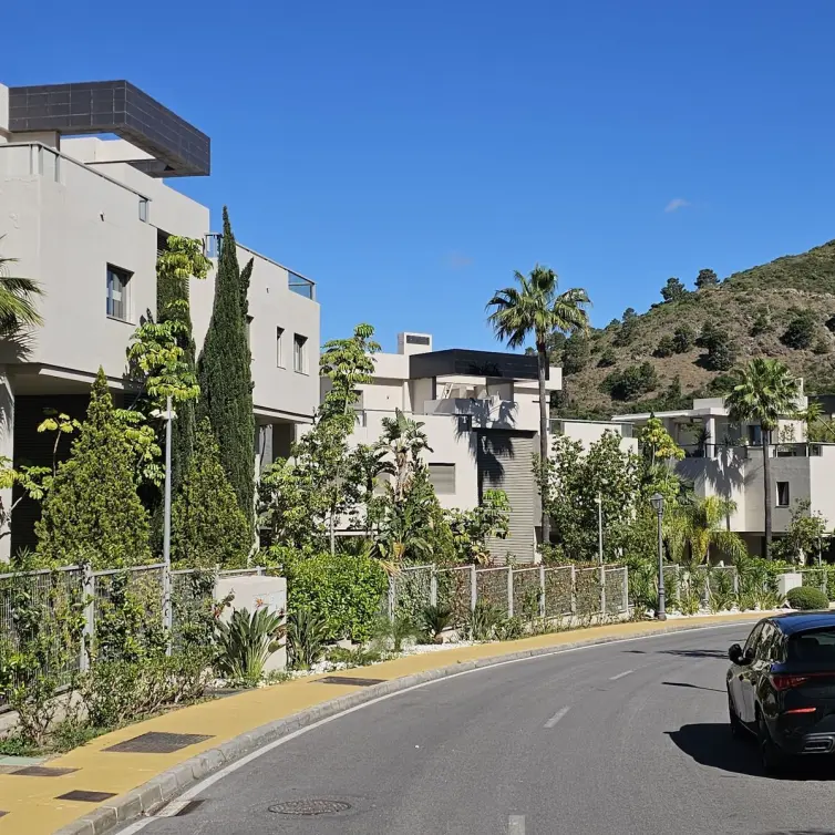 Long-term rent of middle floor apartment in Benahavís