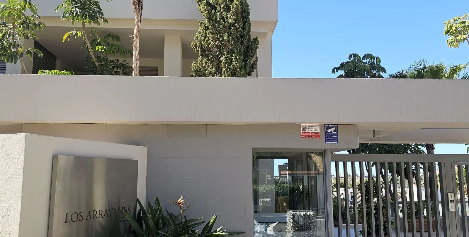 Long-term rent of middle floor apartment in Benahavís 3
