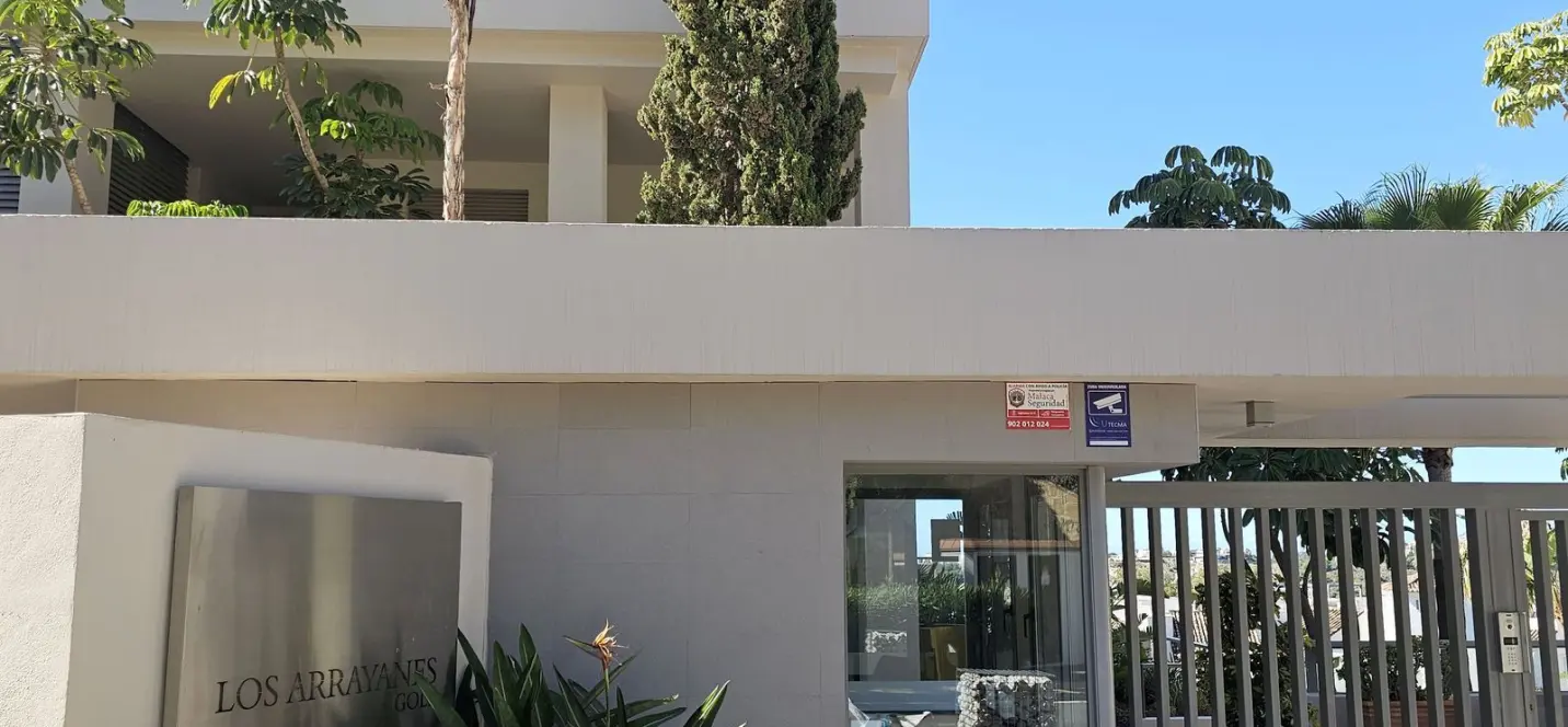 Long-term rent of middle floor apartment in Benahavís 2