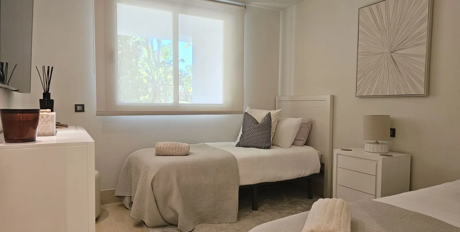 Long-term rent of middle floor apartment in Benahavís 15