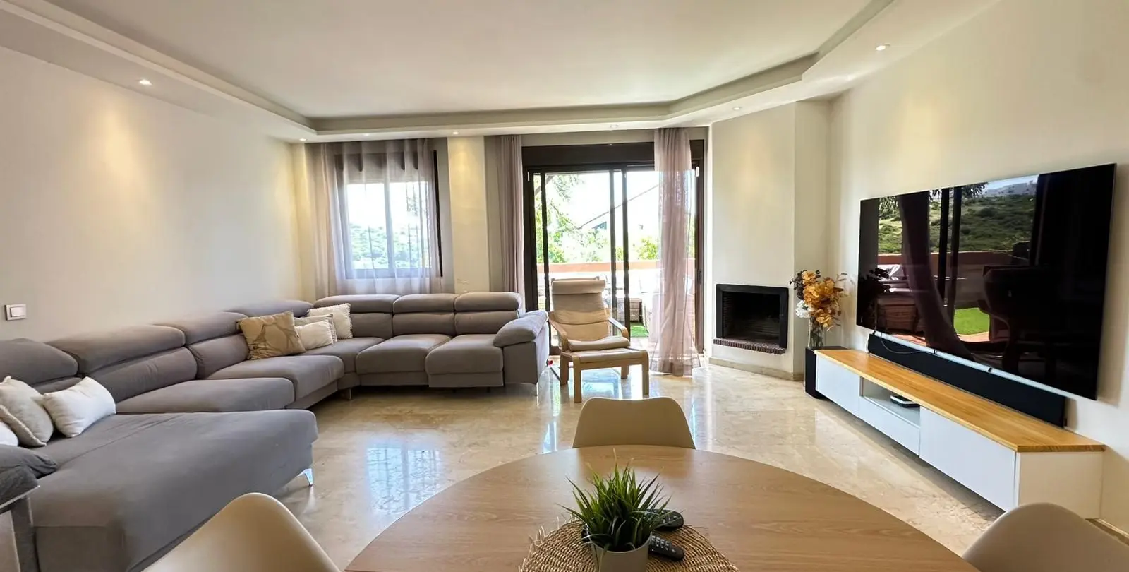 Venta de apartamento en planta media en Casares Playa 1