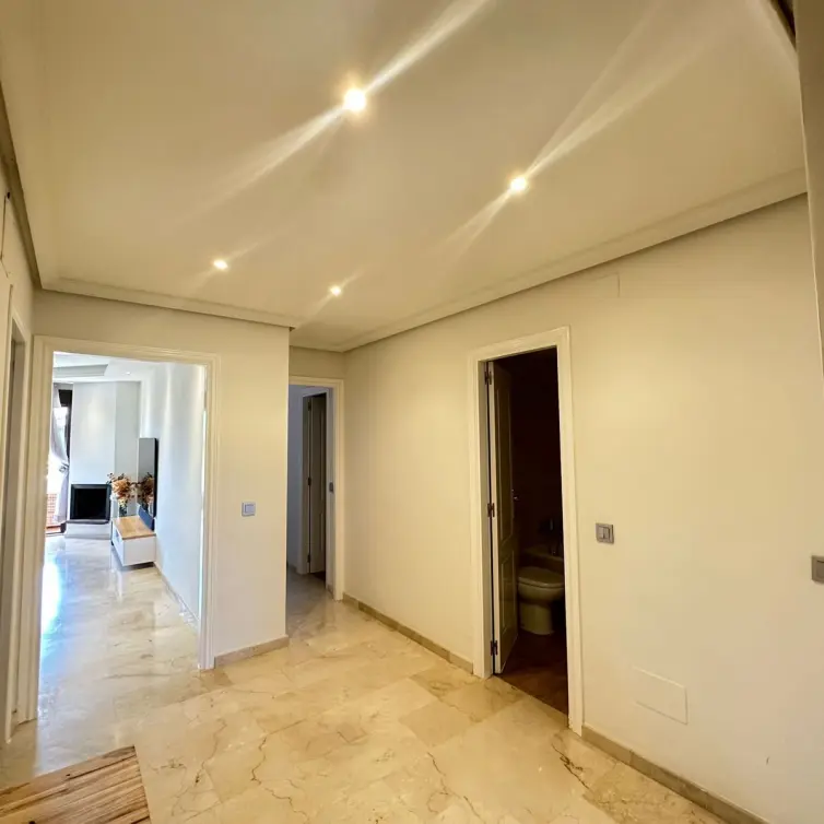 Продажа апартаментов на среднем этаже в Casares Playa